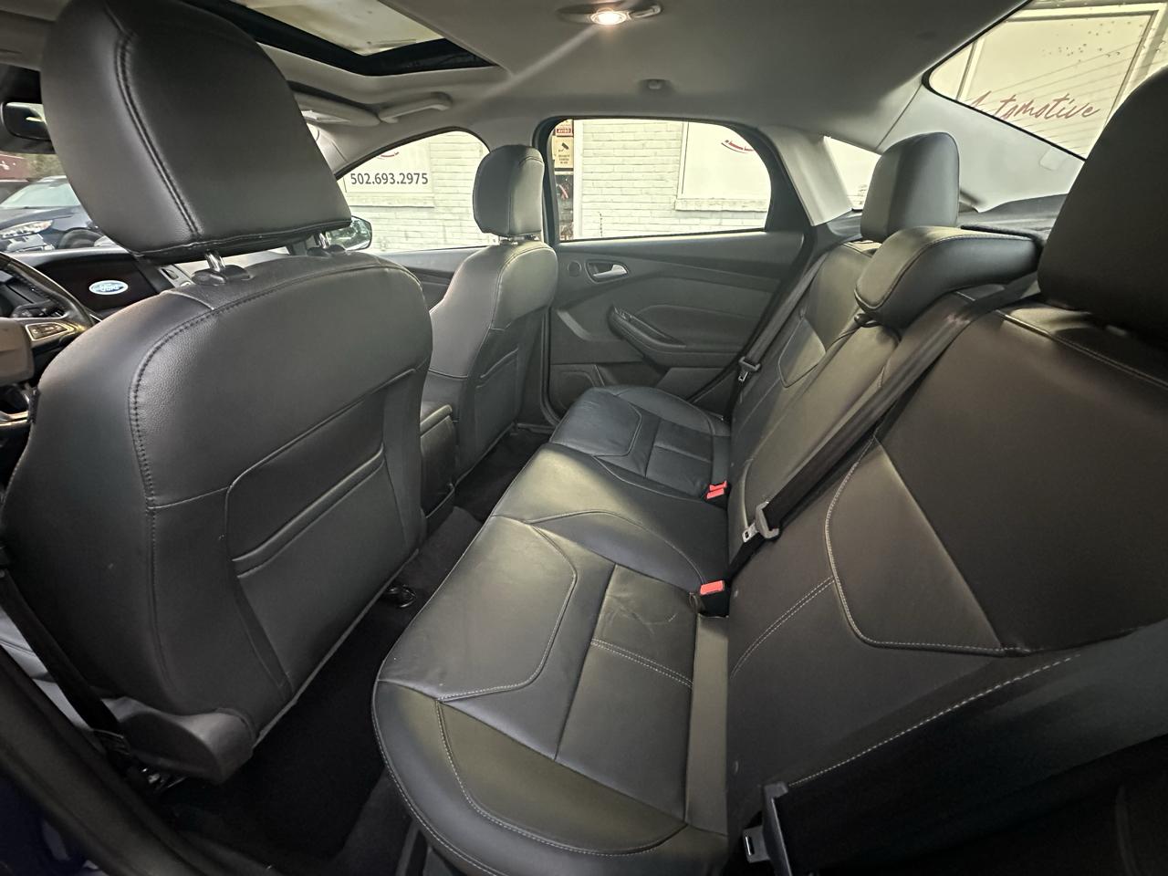 Ford Focus Titanium Sedan 2017