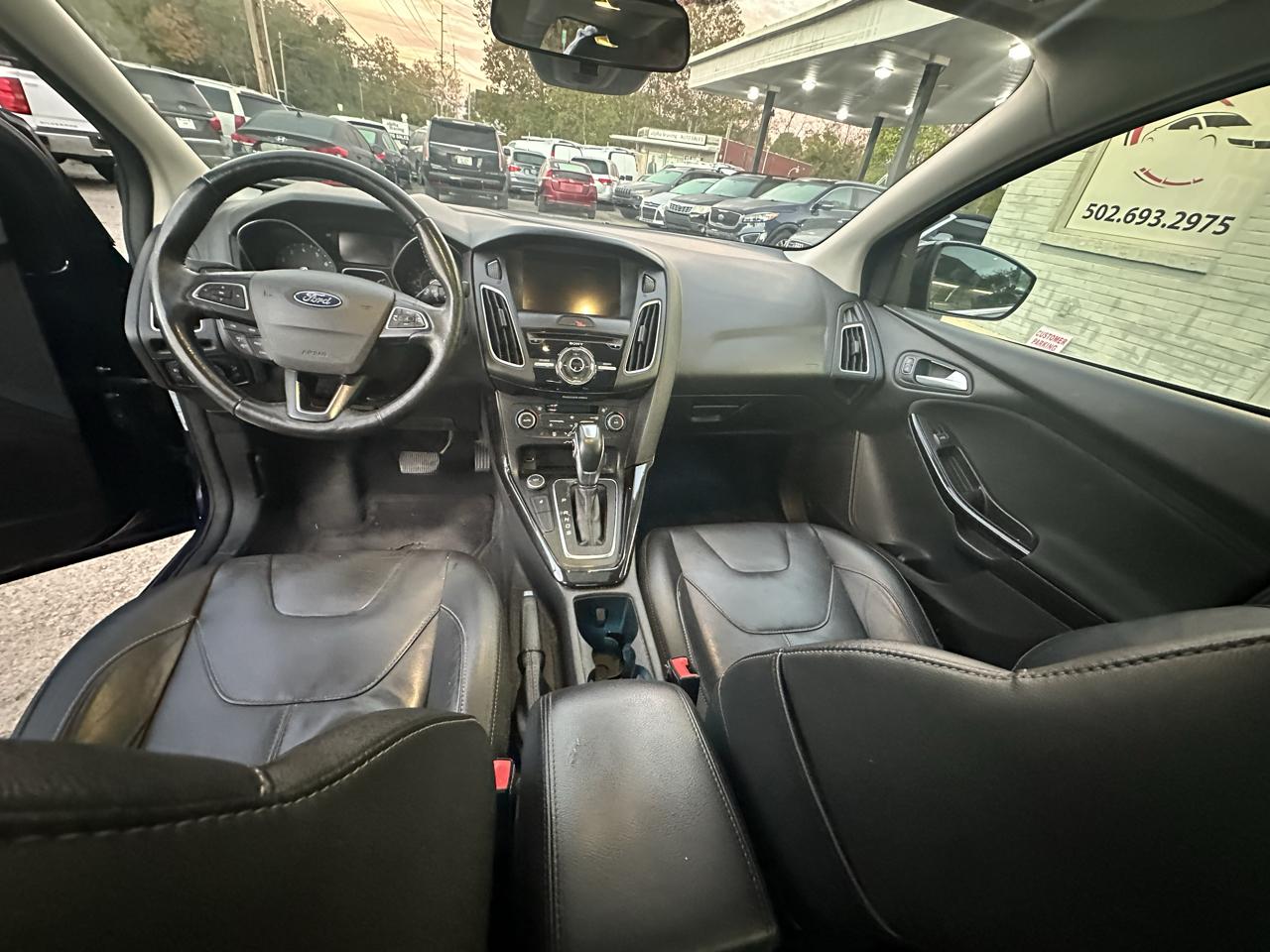 Ford Focus Titanium Sedan 2017
