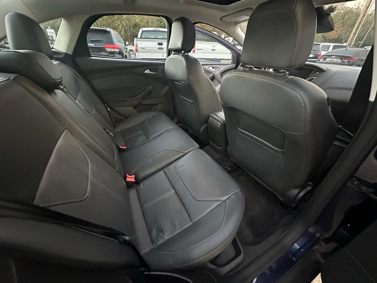 Ford Focus Titanium Sedan 2017