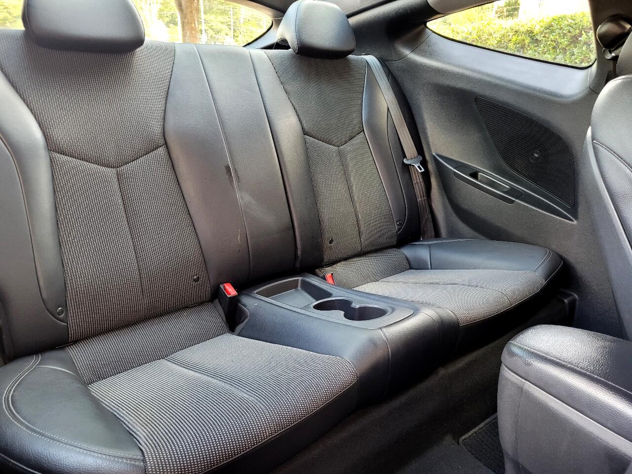 Hyundai Veloster Base 2013 Hyundai Veloster Base 2013