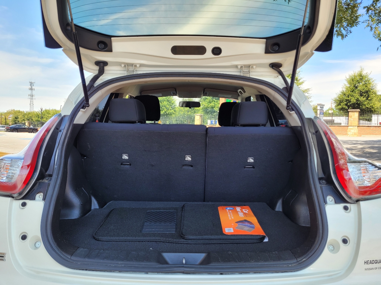 Nissan Juke S FWD 2015 Nissan Juke S FWD 2015