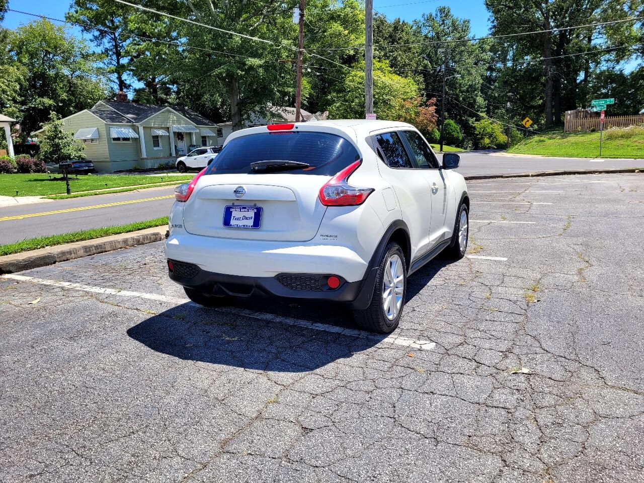 Nissan Juke S FWD 2015 Nissan Juke S FWD 2015