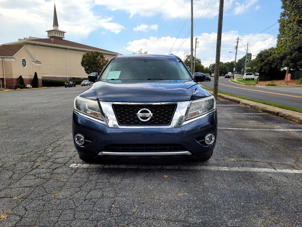 Nissan Pathfinder SV 2WD 2015 Nissan Pathfinder SV 2WD 2015
