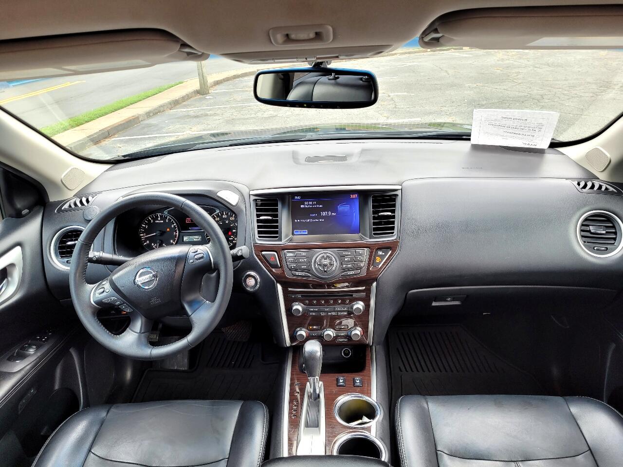 Nissan Pathfinder SV 2WD 2015 Nissan Pathfinder SV 2WD 2015