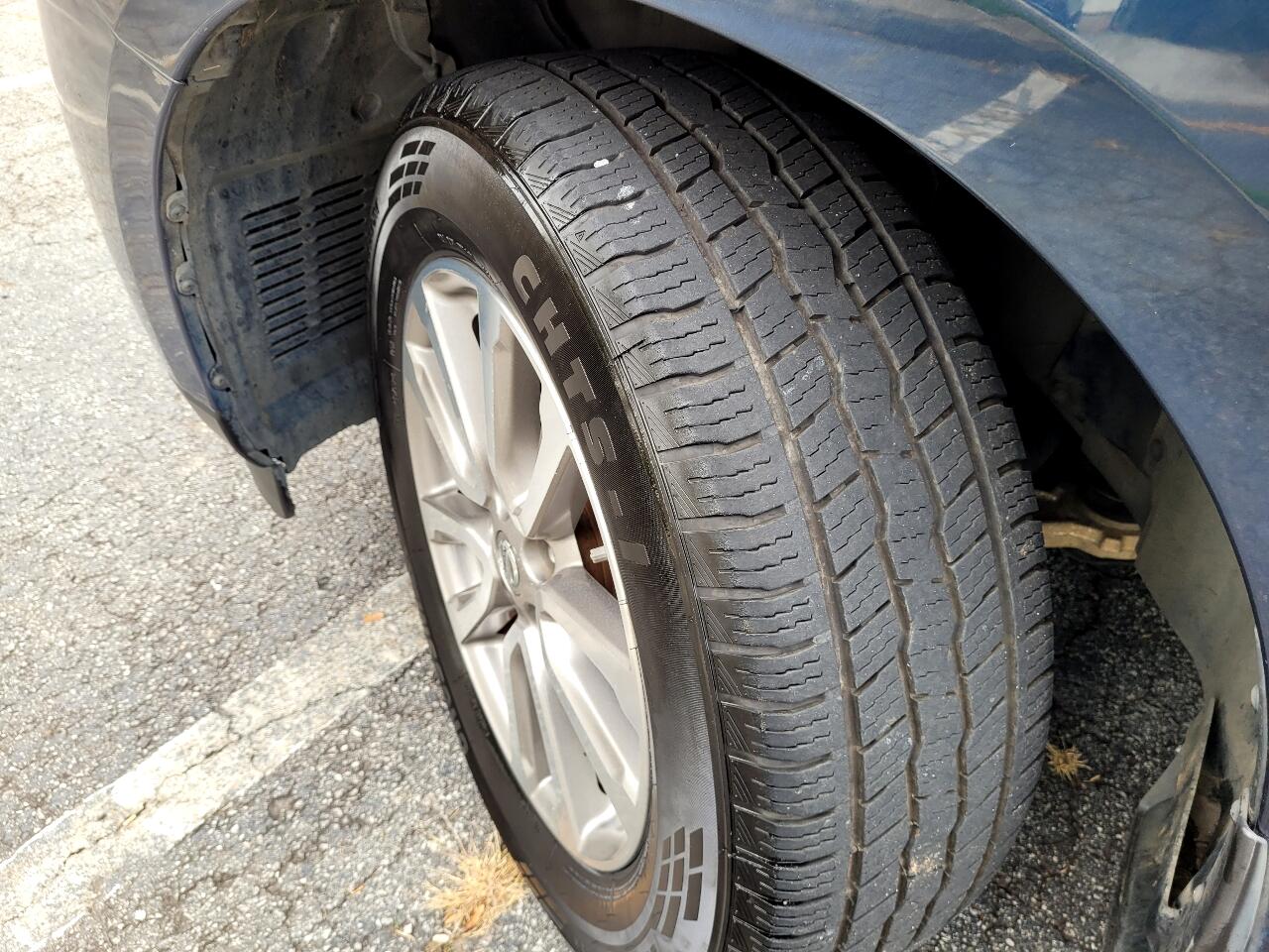 Nissan Pathfinder SV 2WD 2015 Nissan Pathfinder SV 2WD 2015