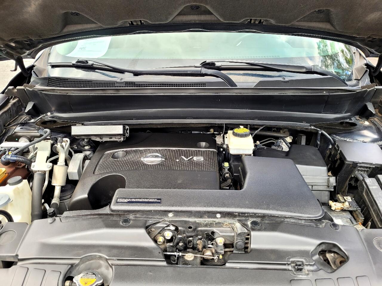 Nissan Pathfinder SV 2WD 2015 Nissan Pathfinder SV 2WD 2015