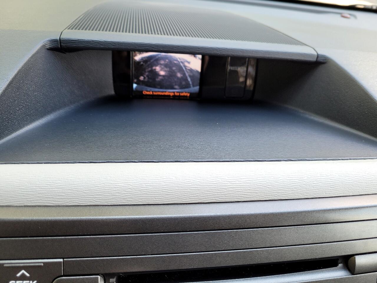 Toyota Sienna XLE FWD 8-Passenger V6 2014 Toyota Sienna XLE FWD 8-Passenger V6 2014