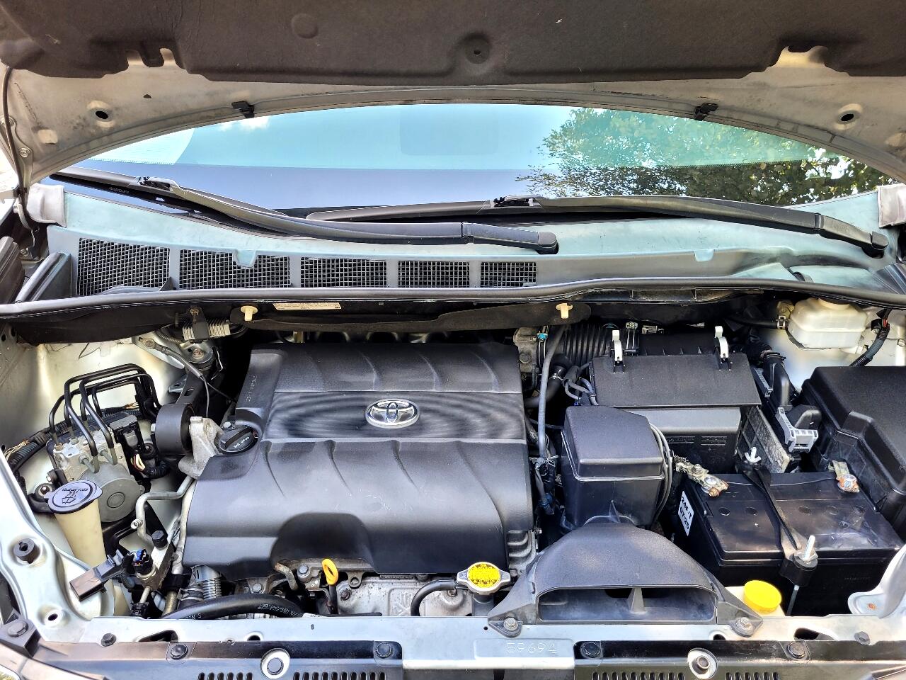 Toyota Sienna XLE FWD 8-Passenger V6 2014 Toyota Sienna XLE FWD 8-Passenger V6 2014