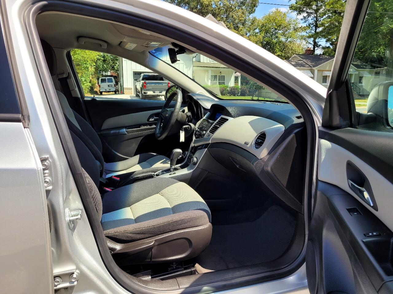 Chevrolet Cruze Limited LS Auto 2016 Chevrolet Cruze Limited LS Auto 2016