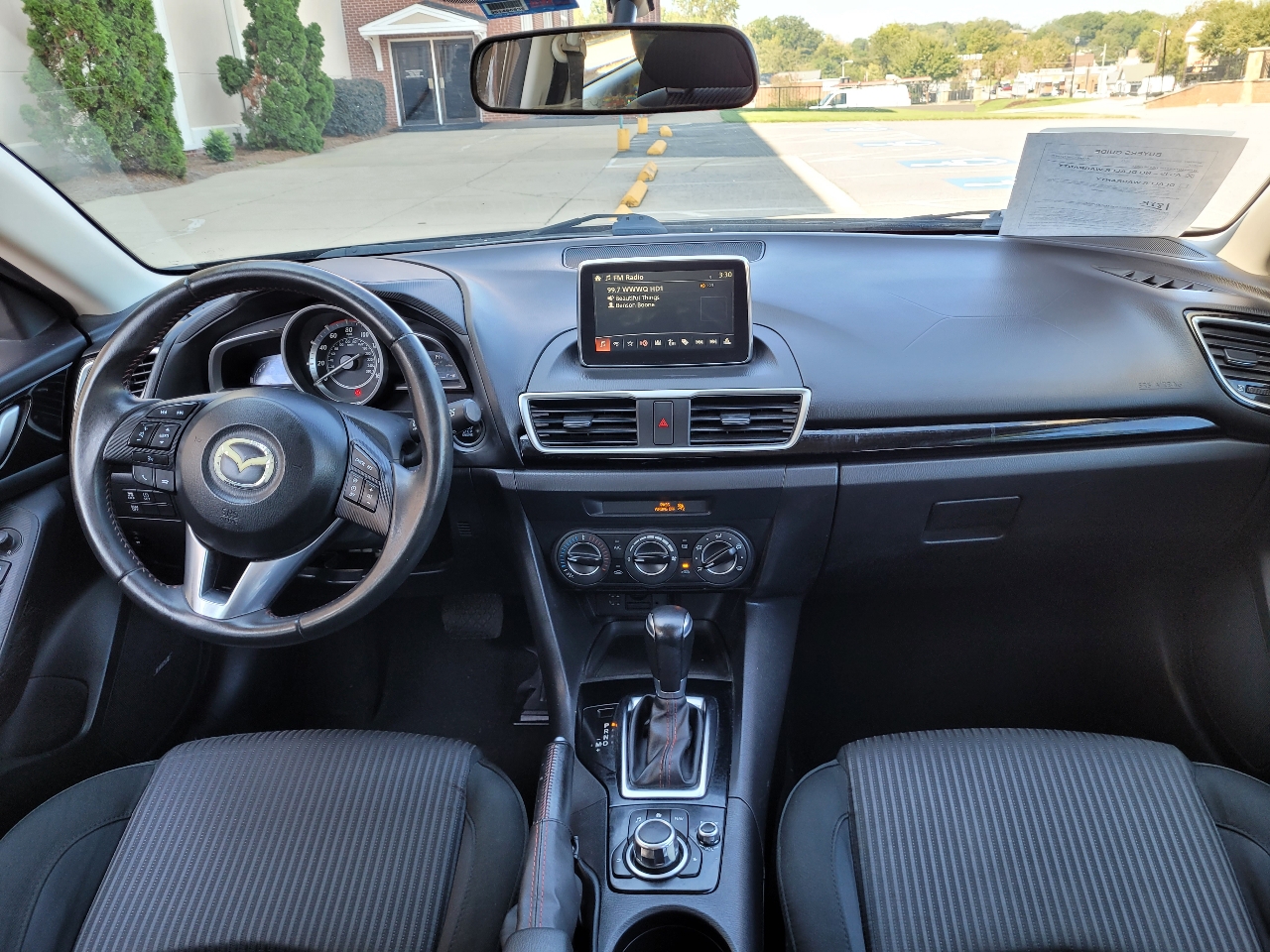 Mazda MAZDA3 i Touring AT 5-Door 2015 Mazda MAZDA3 i Touring AT 5-Door 2015