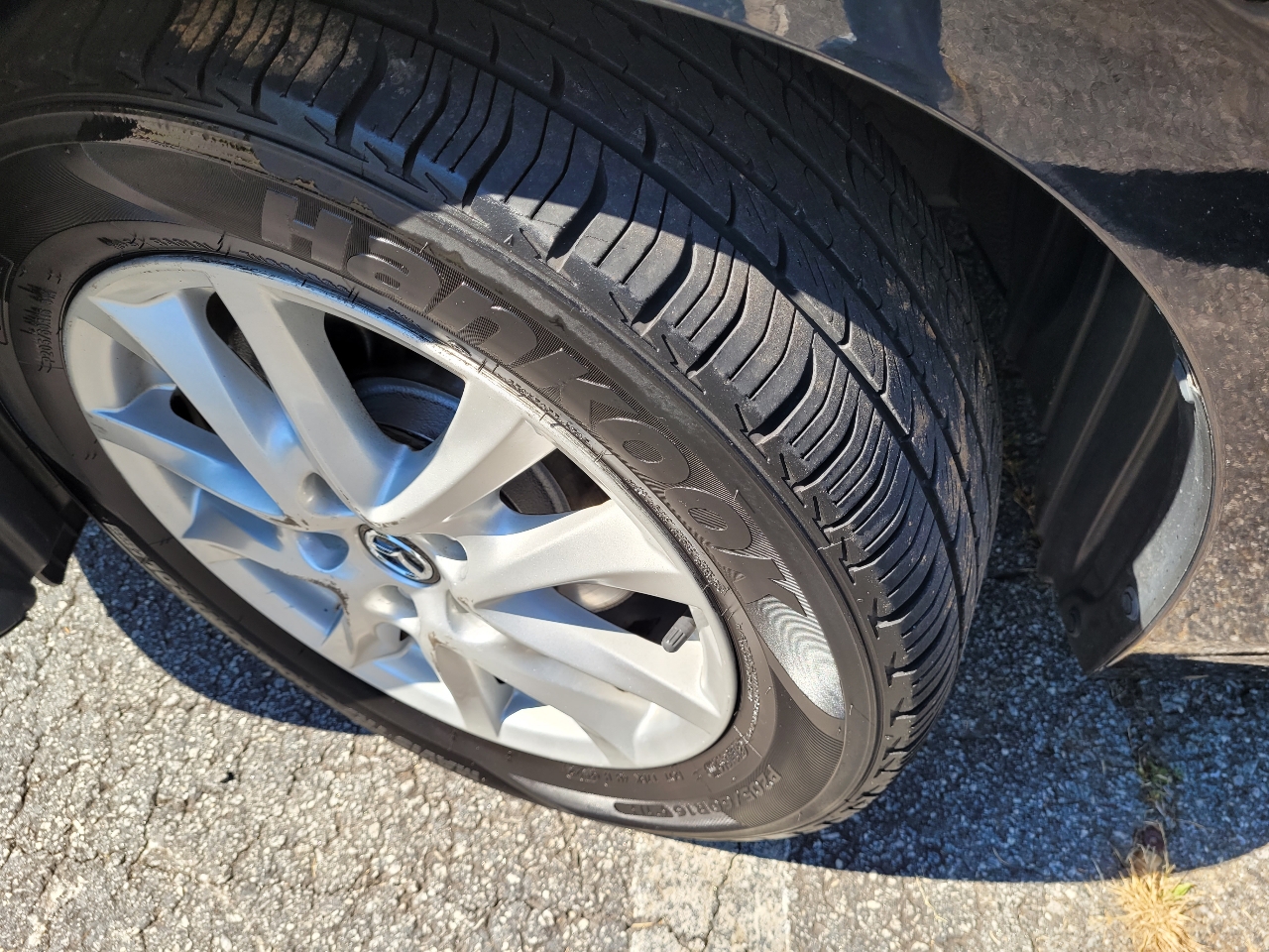 Mazda MAZDA3 i Touring AT 5-Door 2015 Mazda MAZDA3 i Touring AT 5-Door 2015