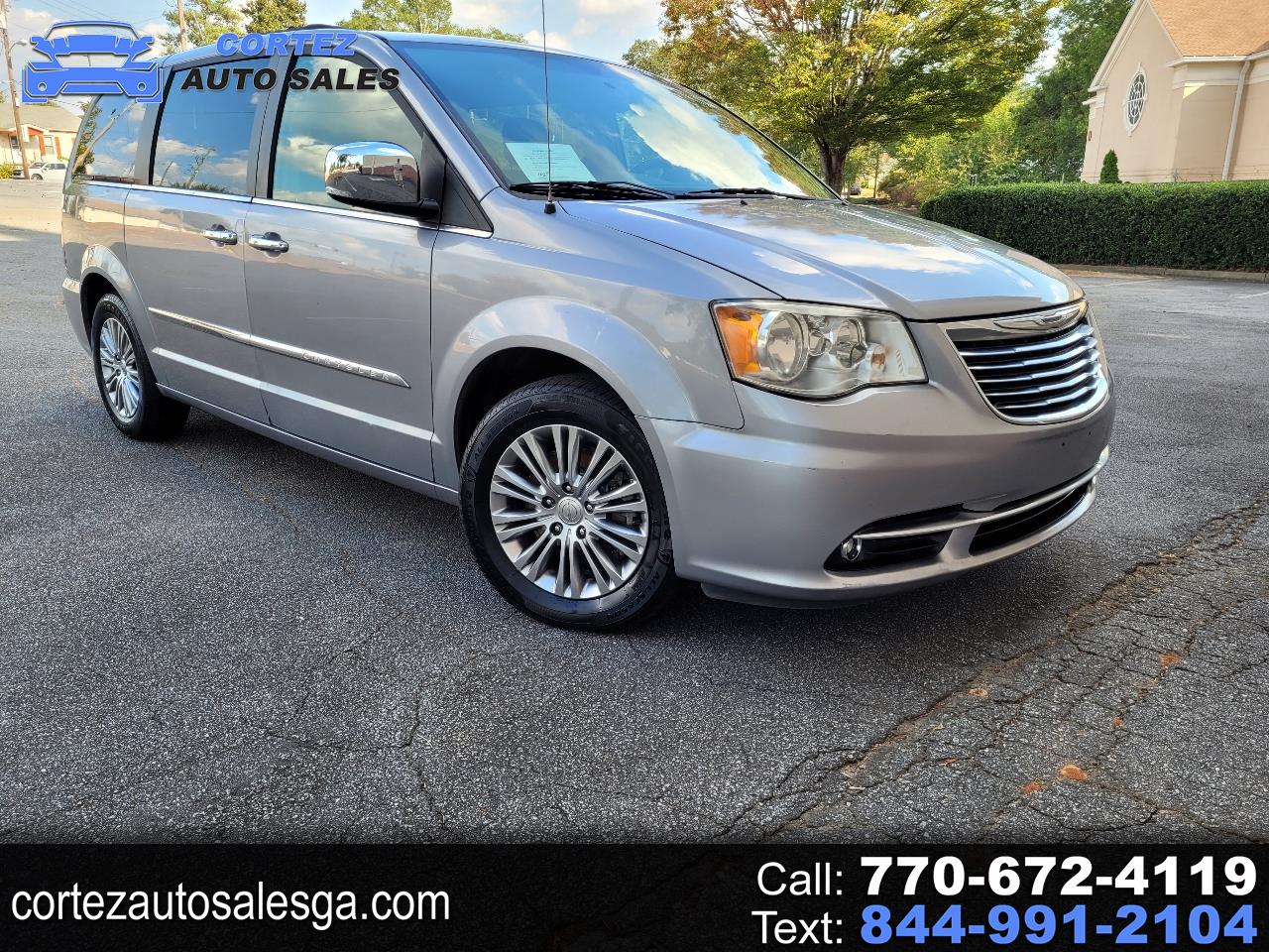2014 Chrysler Town & Country Touring-L