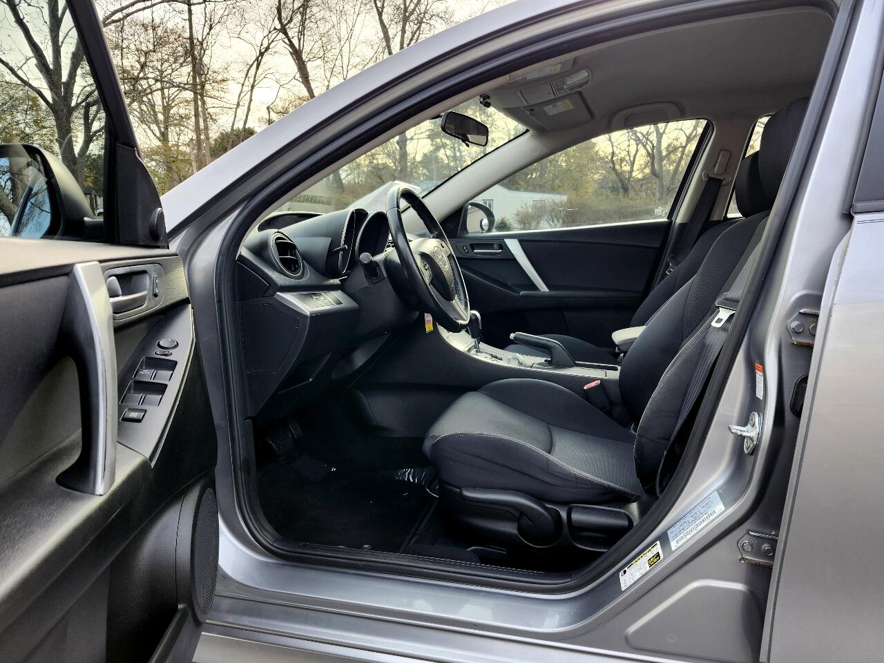 Mazda MAZDA3 s Sport 5-Door 2010