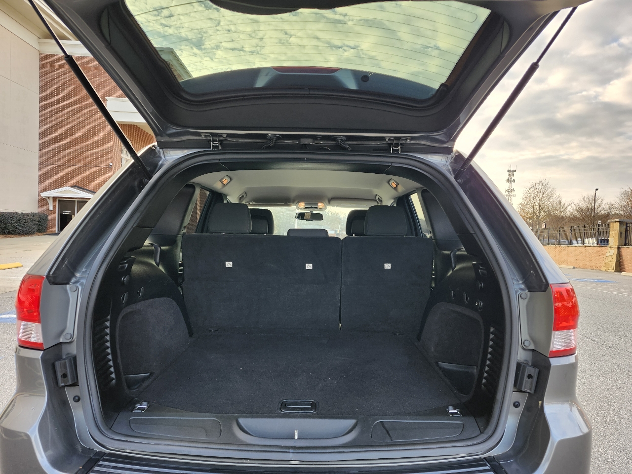 Jeep Grand Cherokee Laredo 2WD 2012