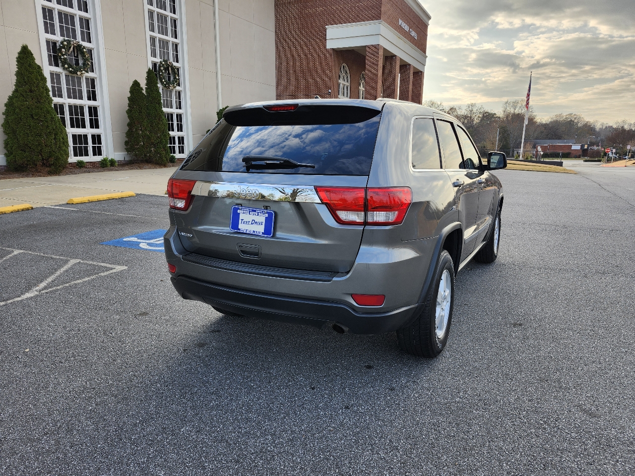 Jeep Grand Cherokee Laredo 2WD 2012