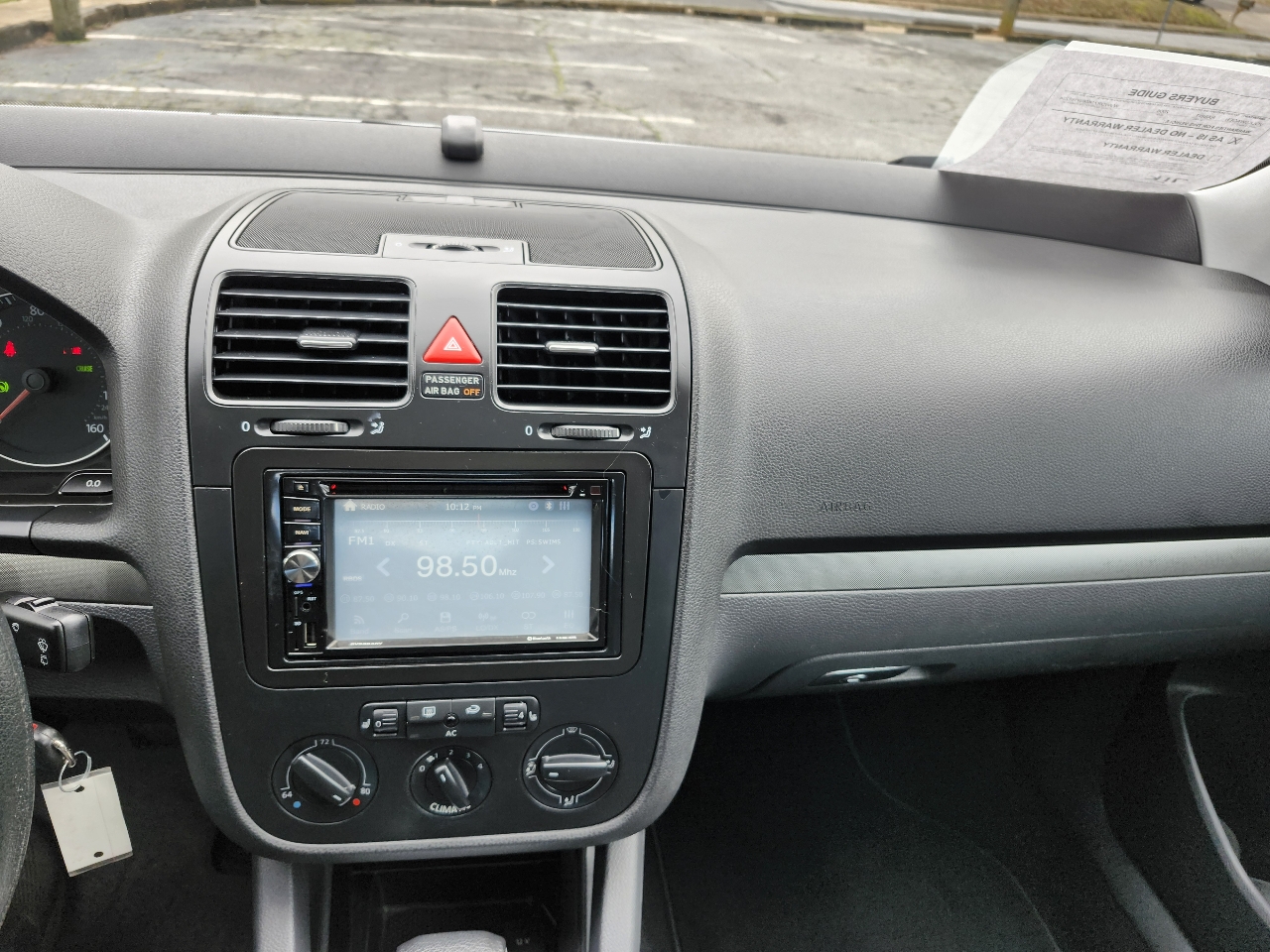 Volkswagen Rabbit 4-Door 2006