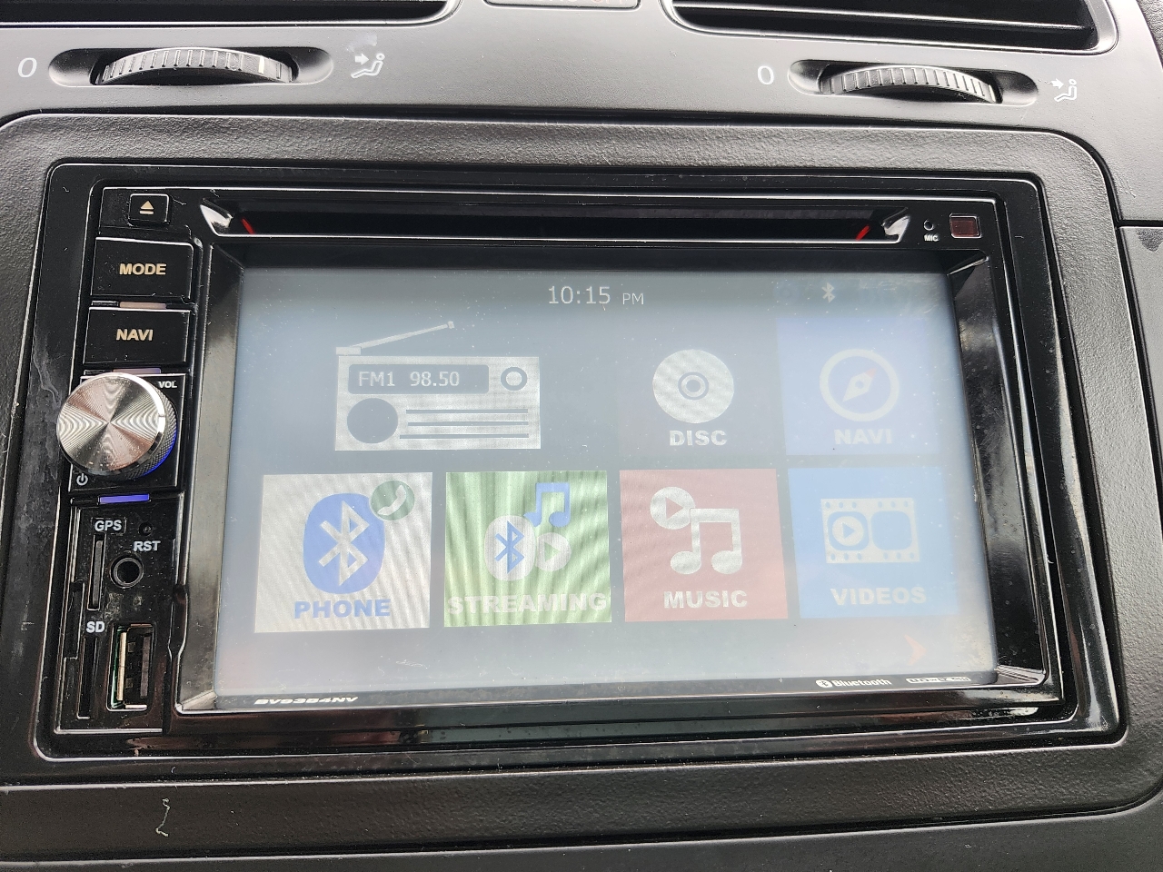 Volkswagen Rabbit 4-Door 2006