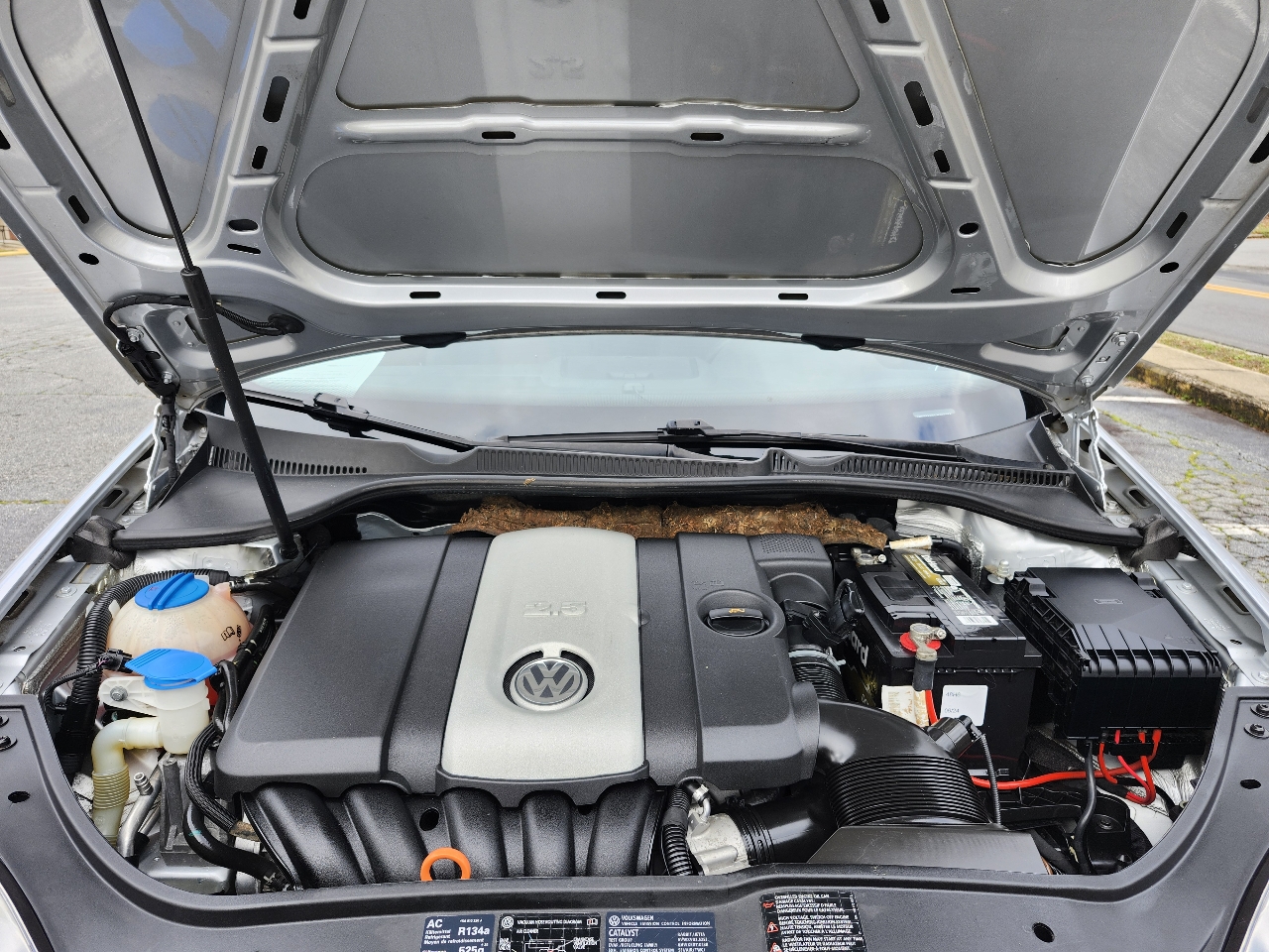 Volkswagen Rabbit 4-Door 2006