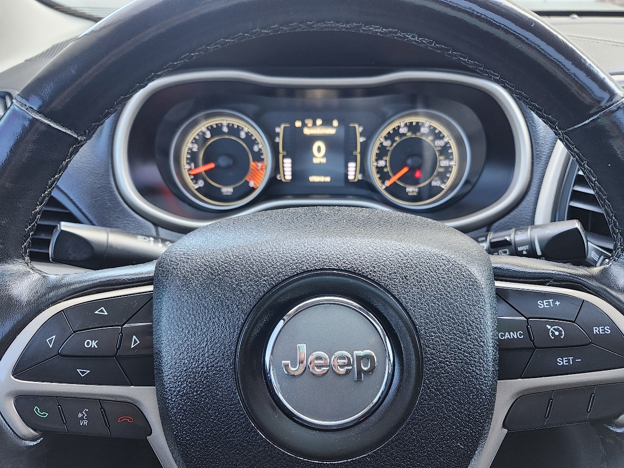 Jeep Cherokee Latitude 4WD 2015