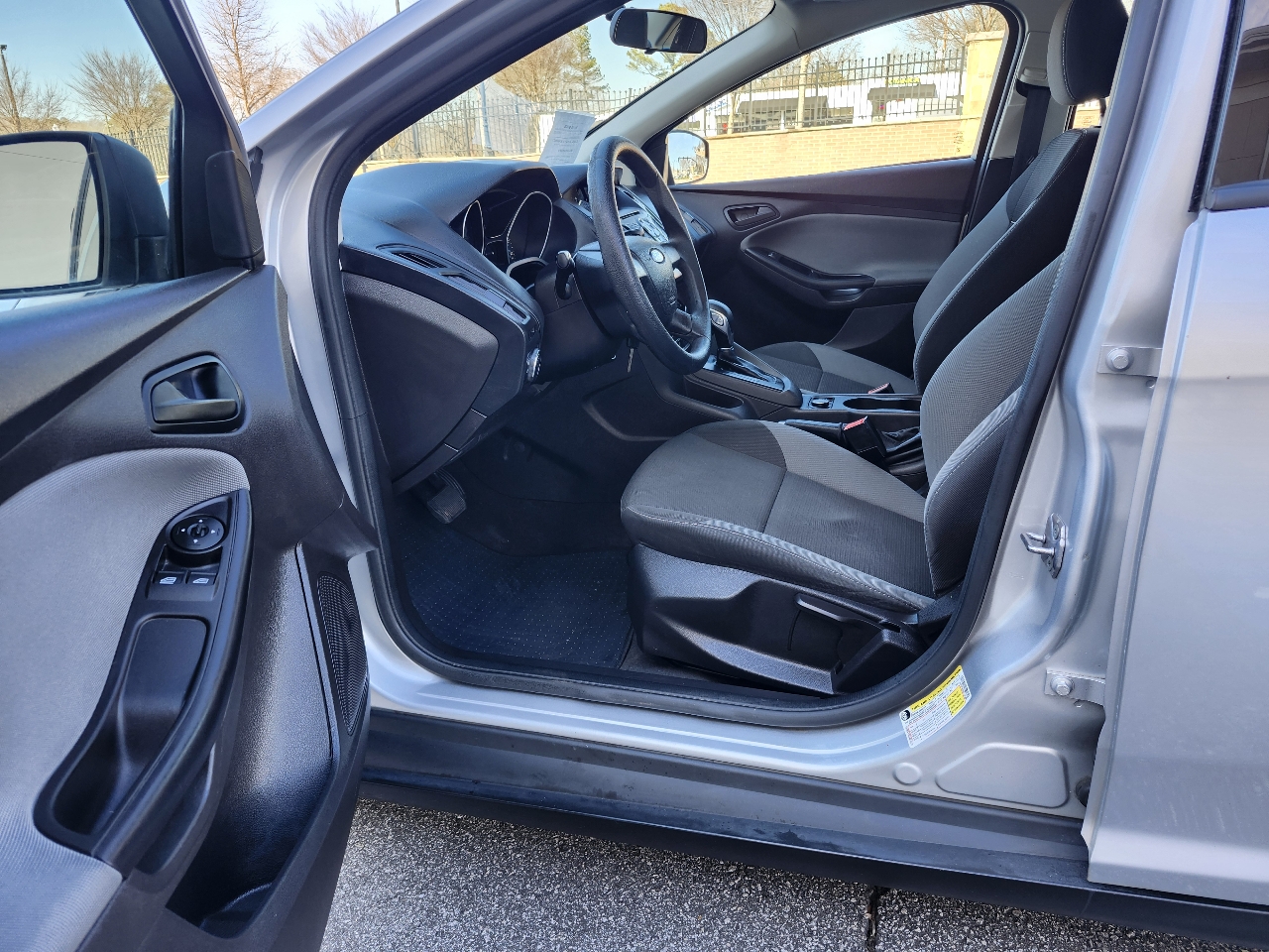 Ford Focus SE Sedan 2015