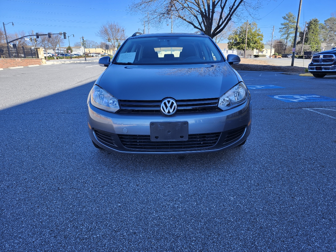 Volkswagen Jetta SportWagen 2.5L SE PZEV 2013