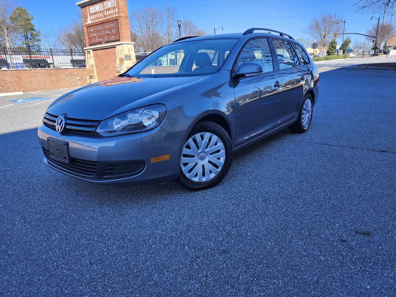Volkswagen Jetta SportWagen 2.5L SE PZEV 2013