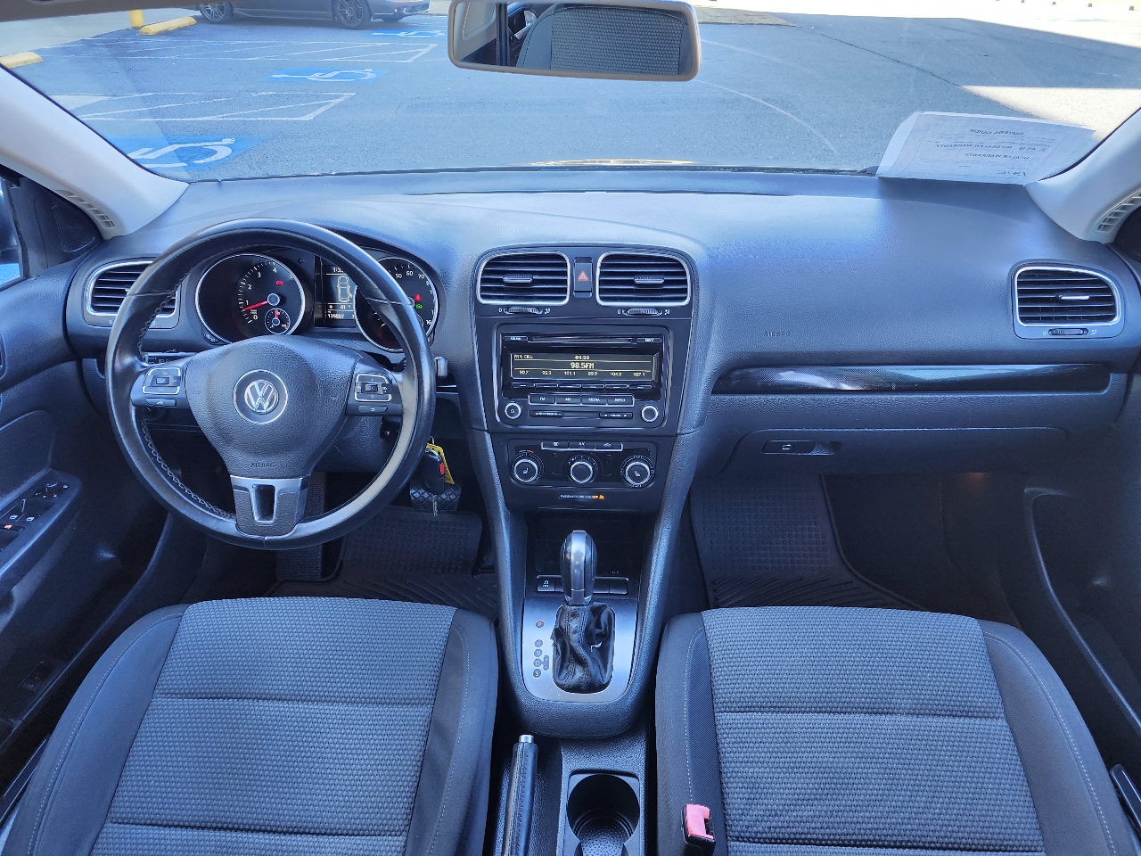 Volkswagen Jetta SportWagen 2.5L SE PZEV 2013