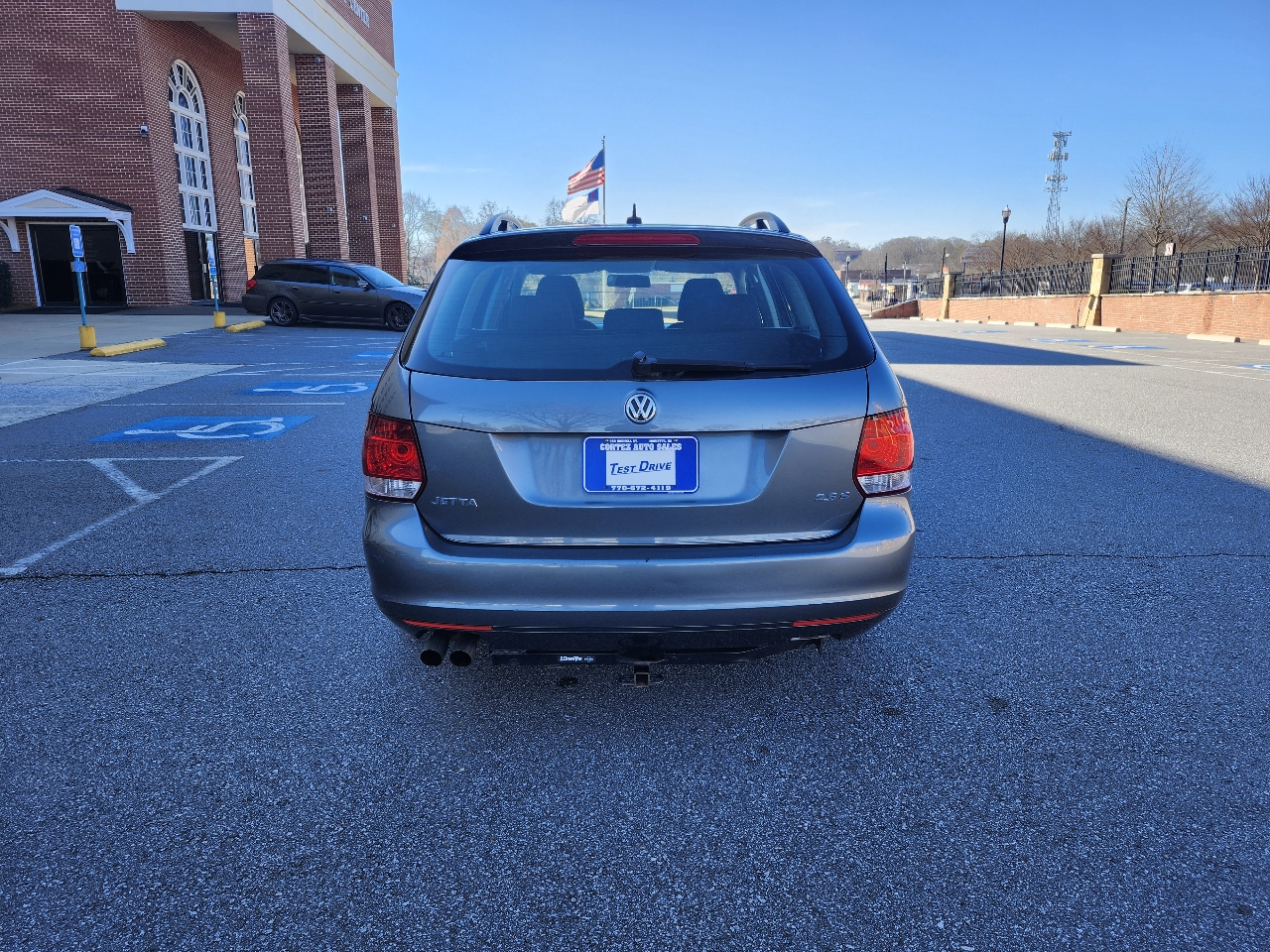 Volkswagen Jetta SportWagen 2.5L SE PZEV 2013