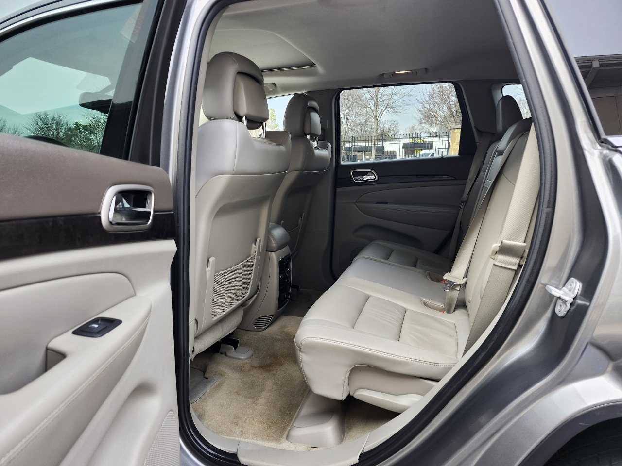 Jeep Grand Cherokee Laredo 2WD 2012