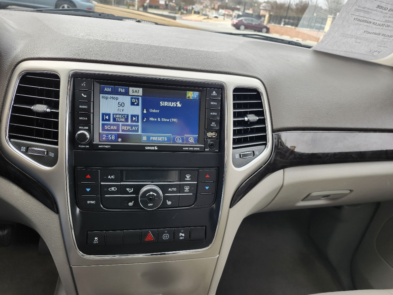 Jeep Grand Cherokee Laredo 2WD 2012