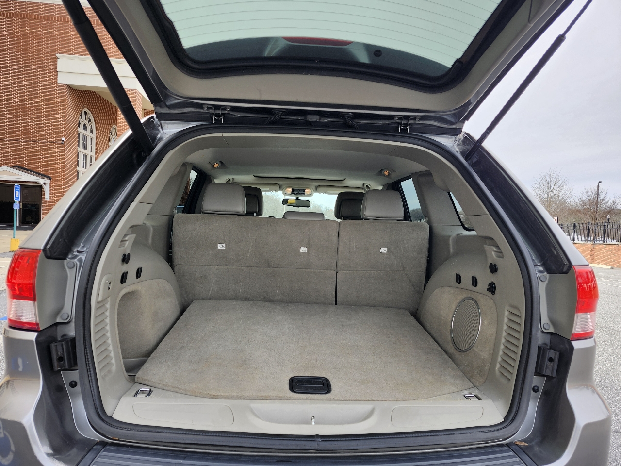 Jeep Grand Cherokee Laredo 2WD 2012