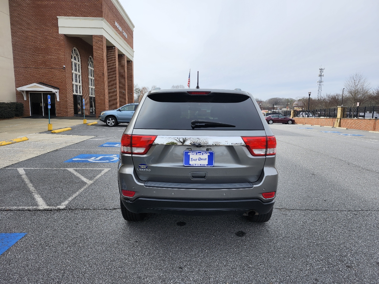 Jeep Grand Cherokee Laredo 2WD 2012