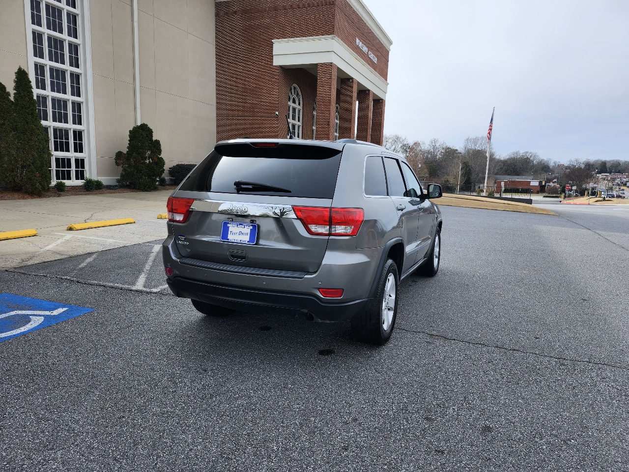 Jeep Grand Cherokee Laredo 2WD 2012
