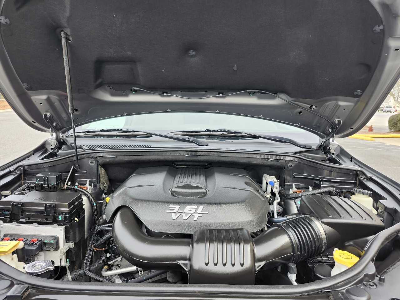 Jeep Grand Cherokee Laredo 2WD 2012