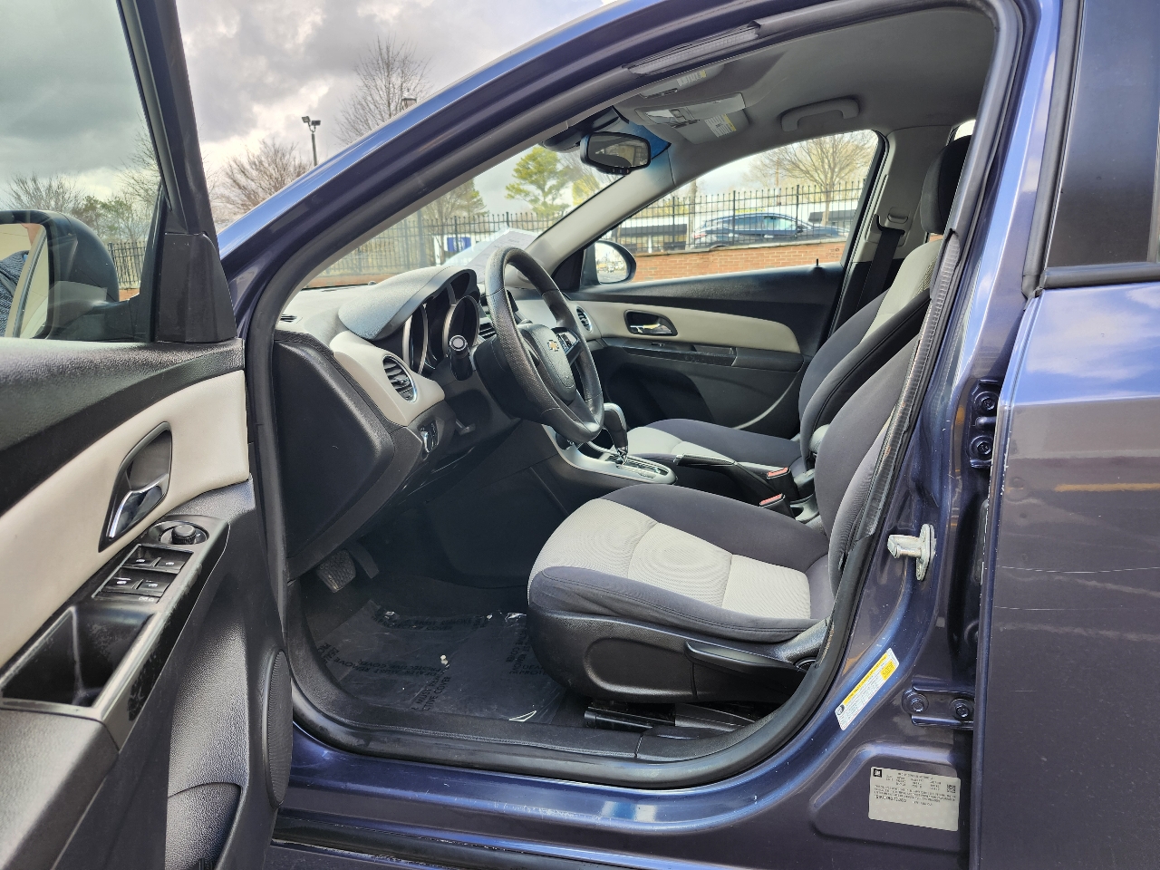 Chevrolet Cruze LS Auto 2013