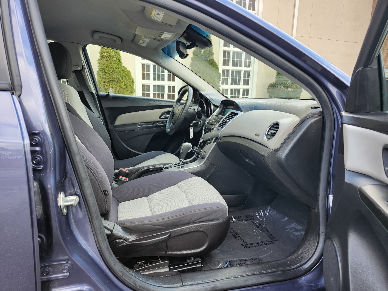 Chevrolet Cruze LS Auto 2013