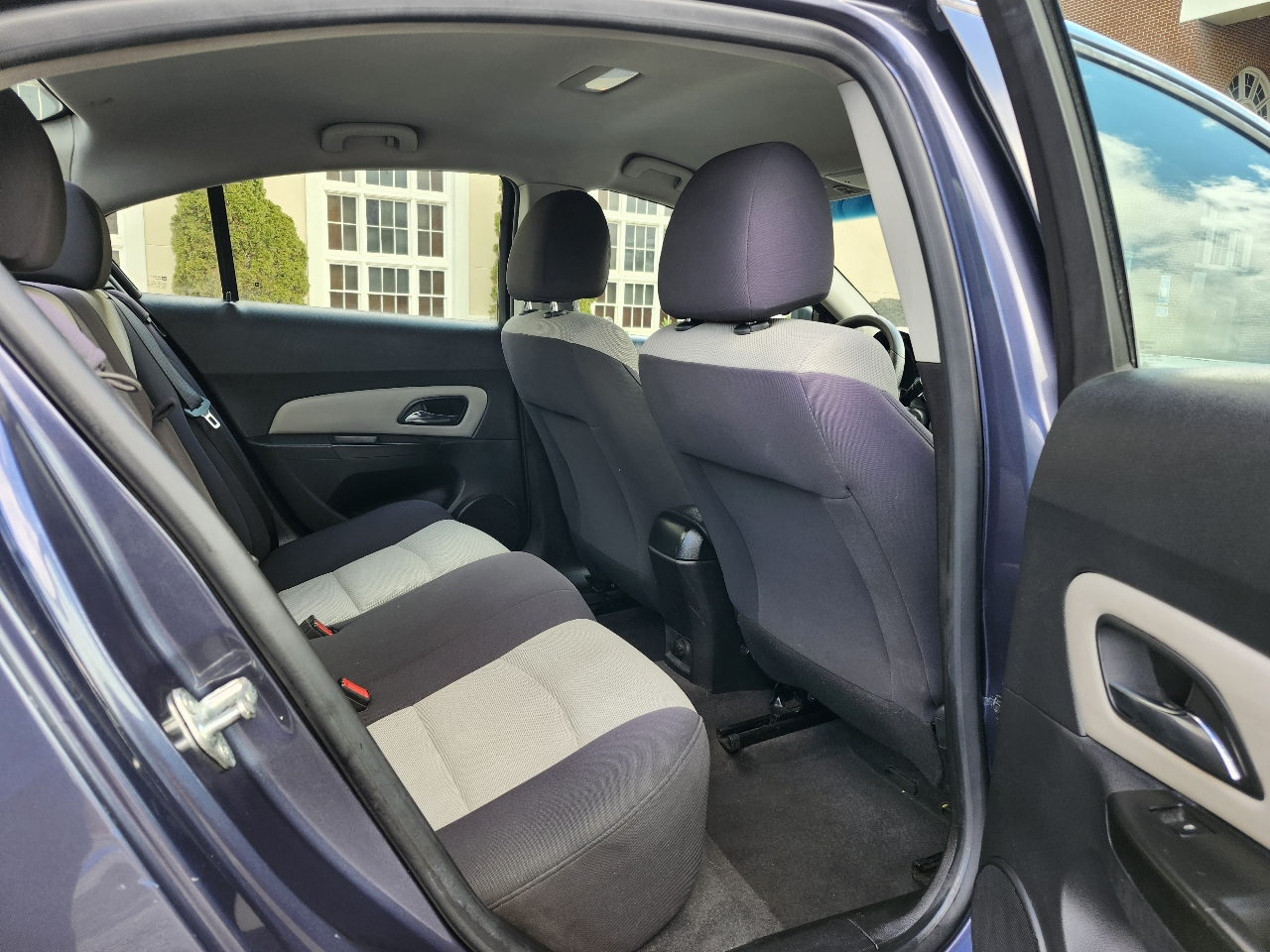 Chevrolet Cruze LS Auto 2013