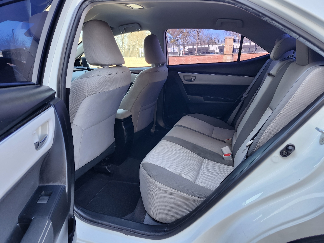 Toyota Corolla LE Eco CVT 2017