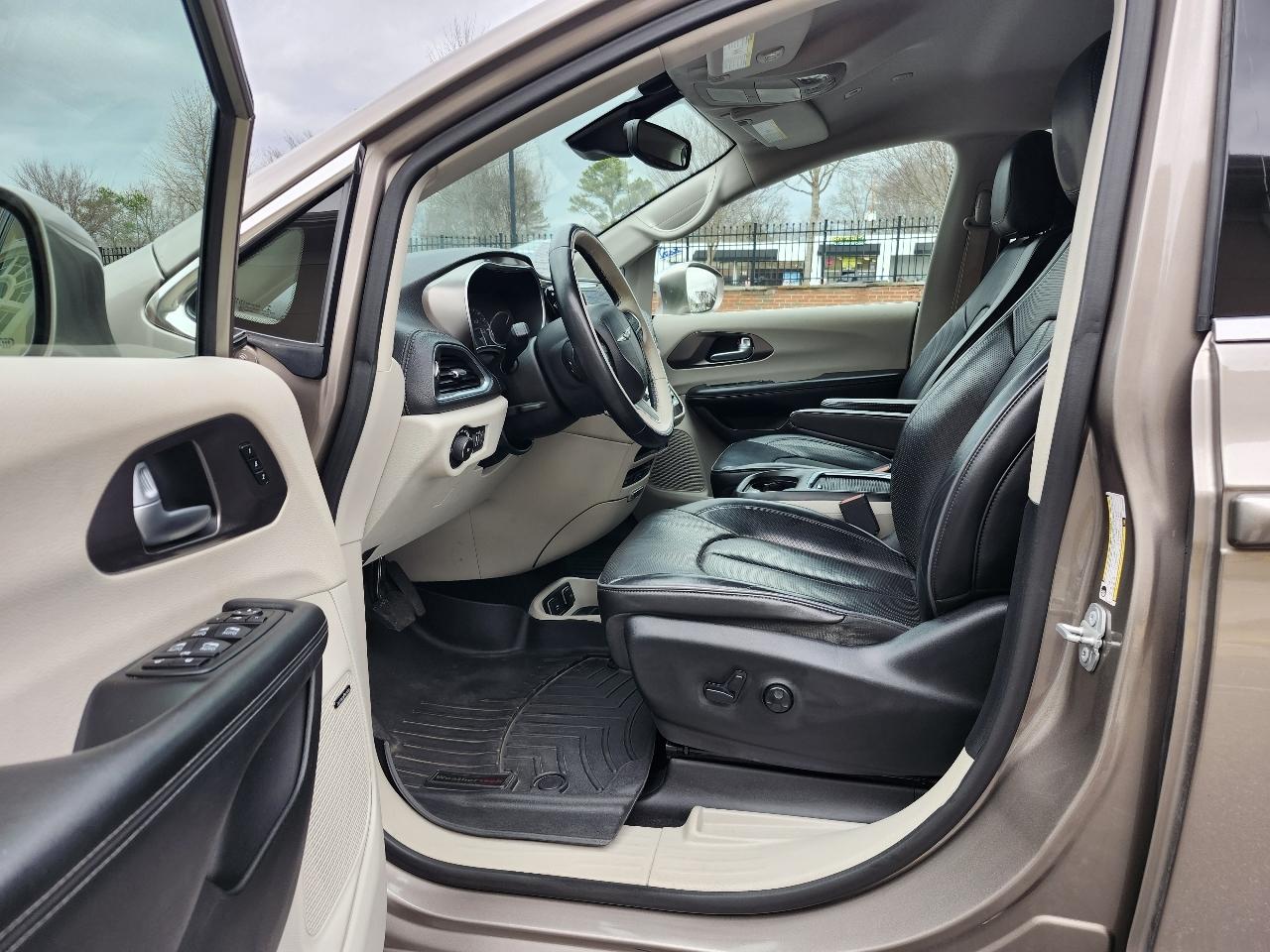 Chrysler Pacifica Limited 2018