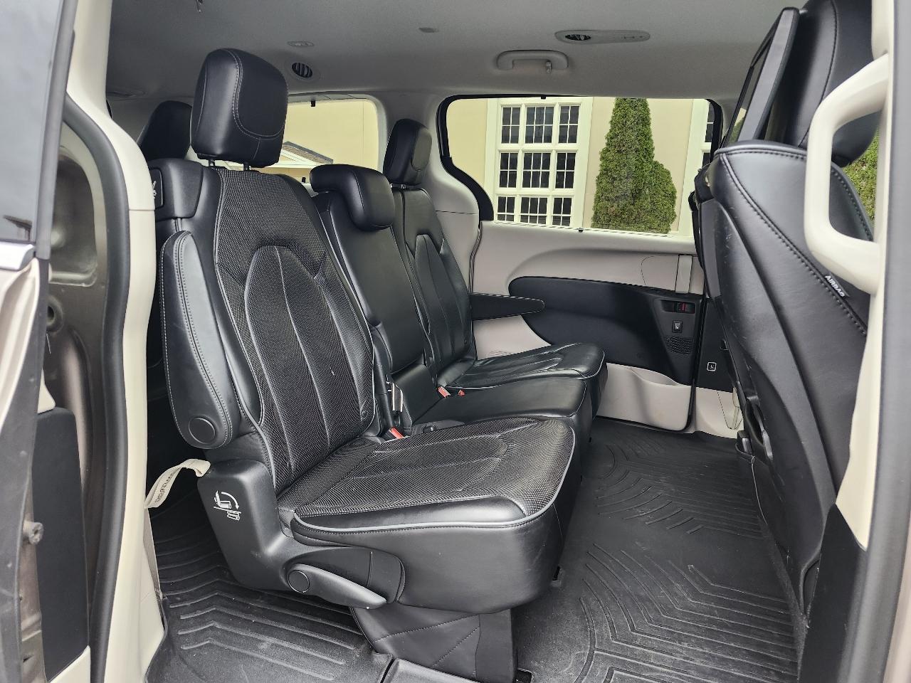 Chrysler Pacifica Limited 2018