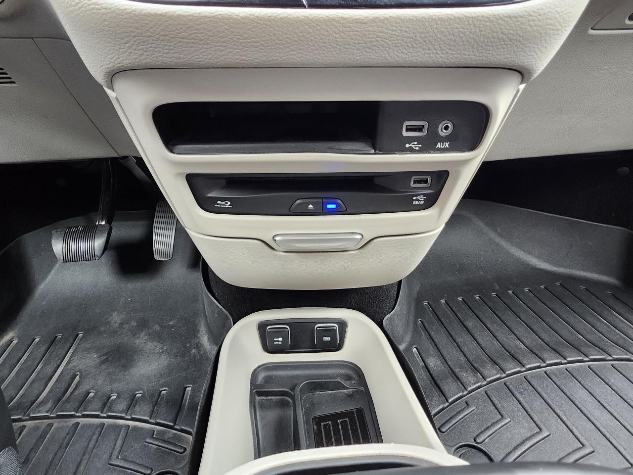 Chrysler Pacifica Limited 2018