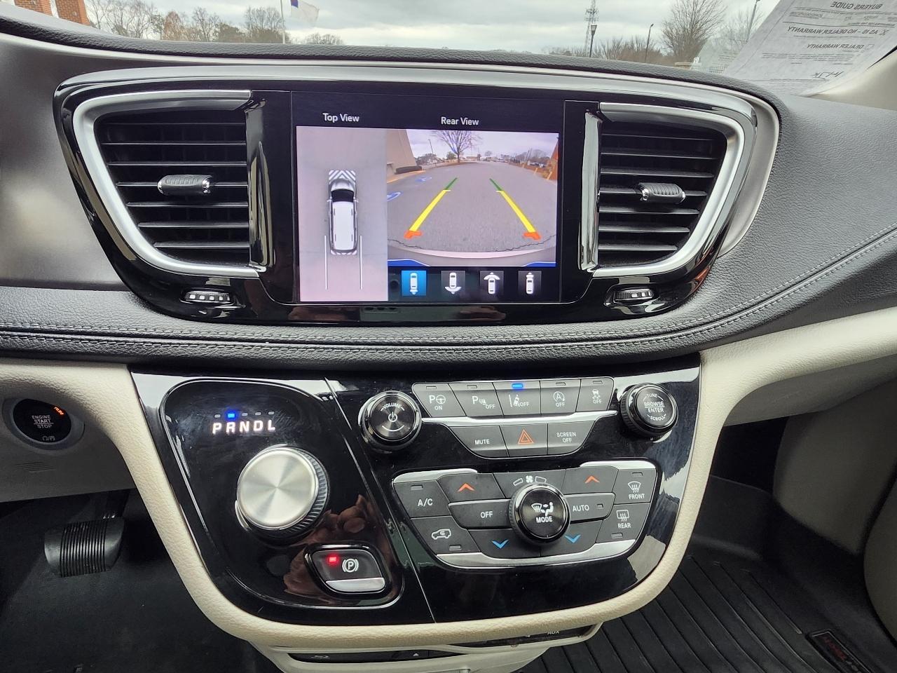 Chrysler Pacifica Limited 2018