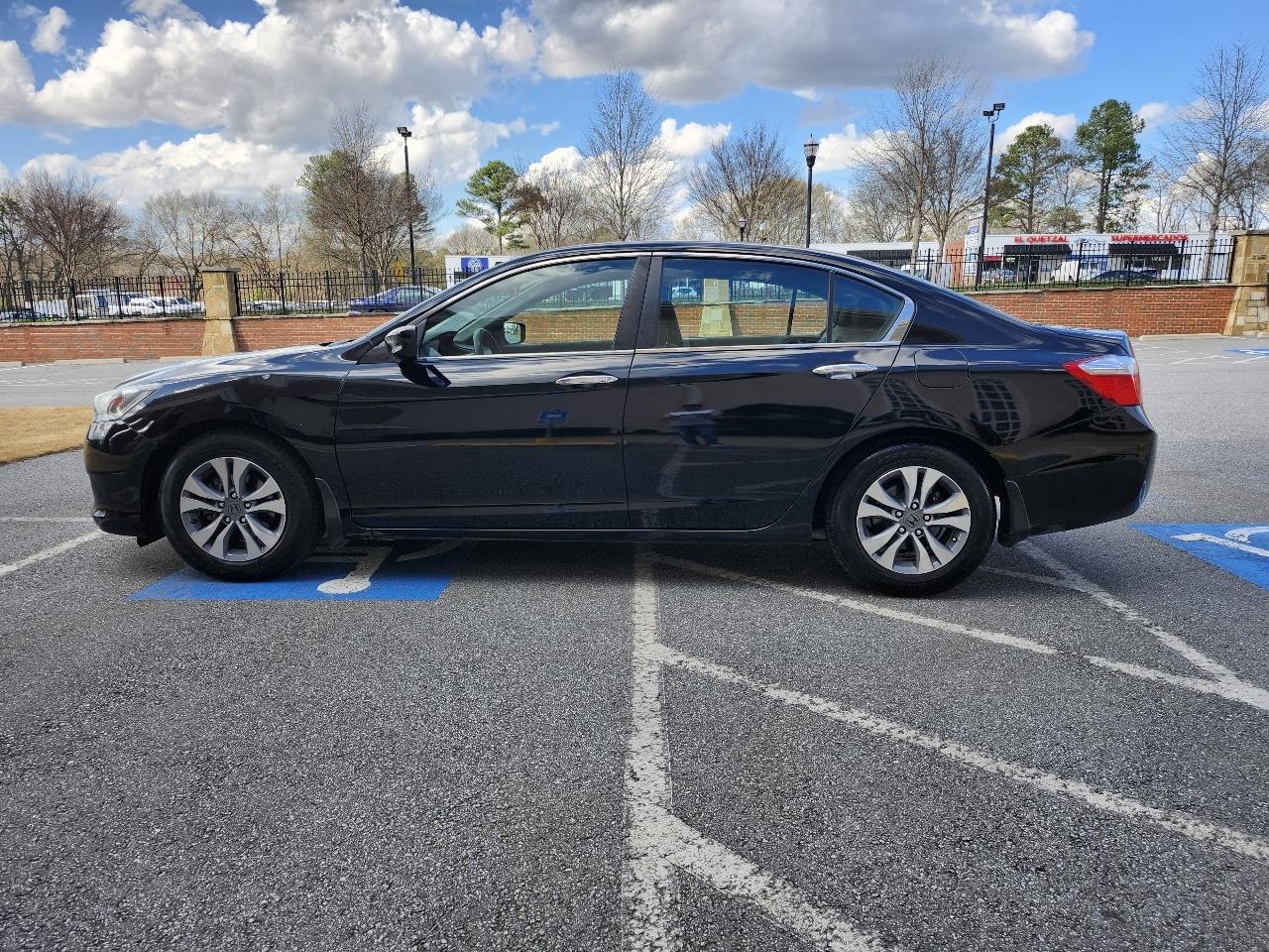 Honda Accord LX Sedan CVT 2015