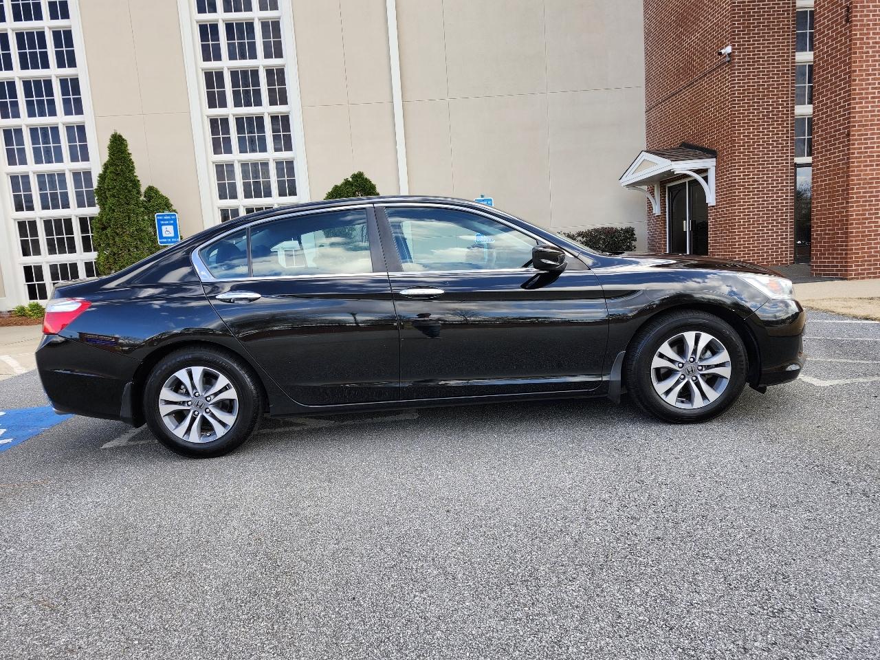 Honda Accord LX Sedan CVT 2015