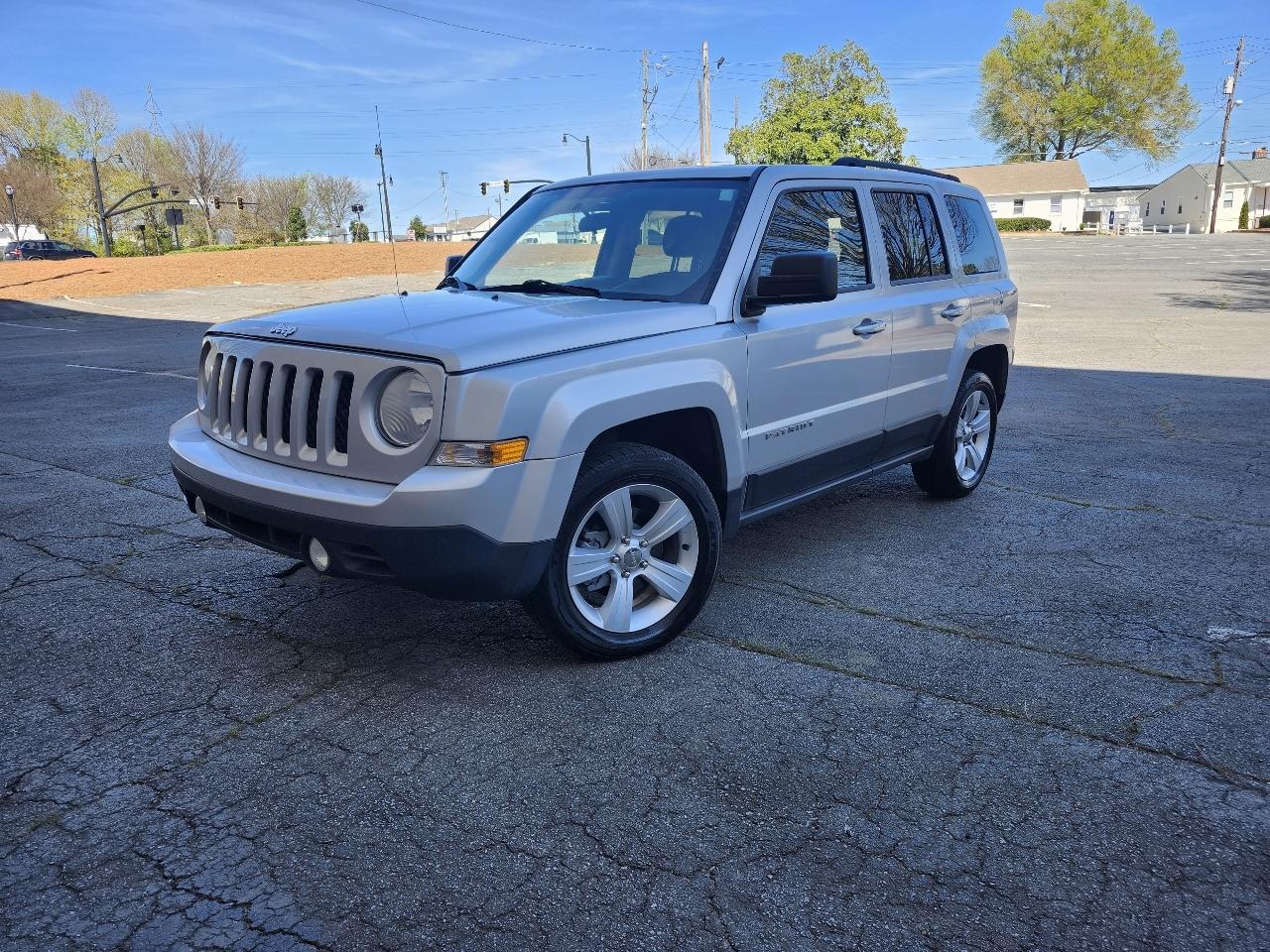 Jeep Patriot Latitude 2WD 2013