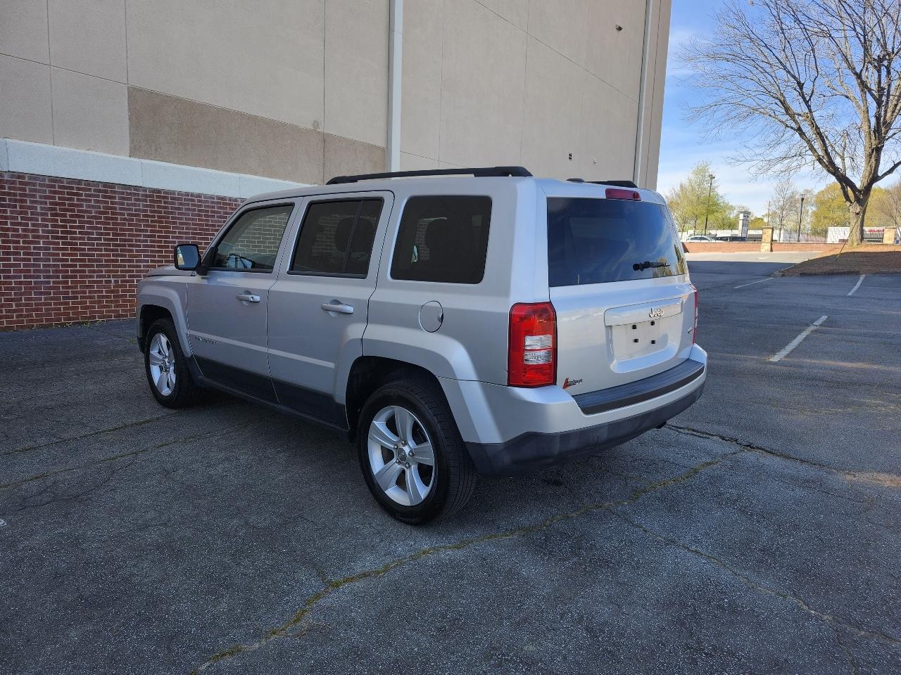 Jeep Patriot Latitude 2WD 2013