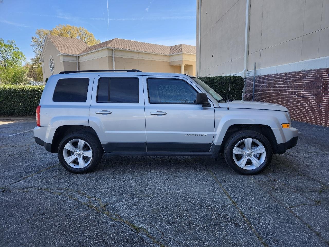 Jeep Patriot Latitude 2WD 2013