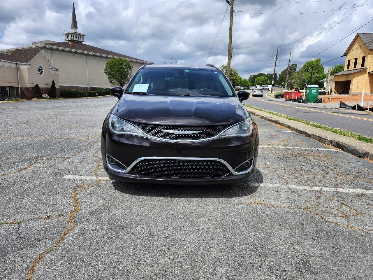 Chrysler Pacifica Touring-L 2017