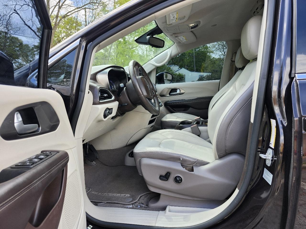 Chrysler Pacifica Touring-L 2017