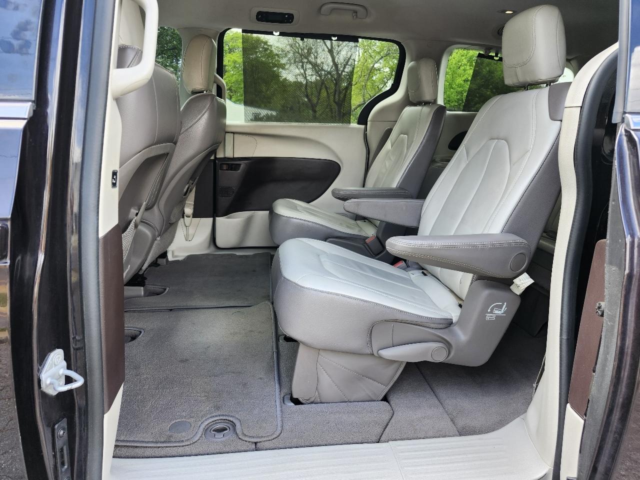 Chrysler Pacifica Touring-L 2017